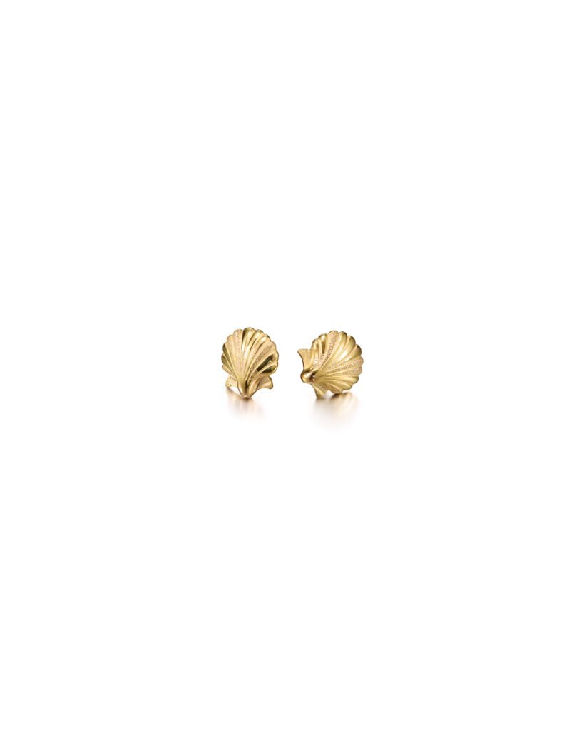 gold shell stud earrings