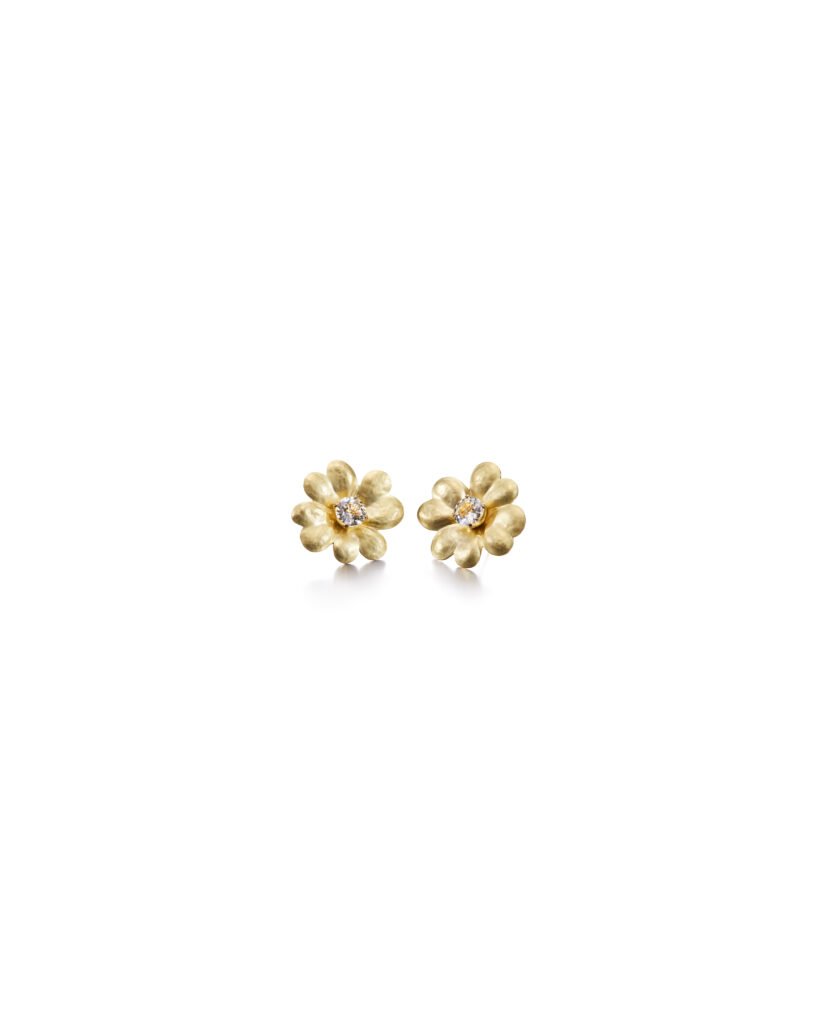 gold flower stud earrings with diamonds