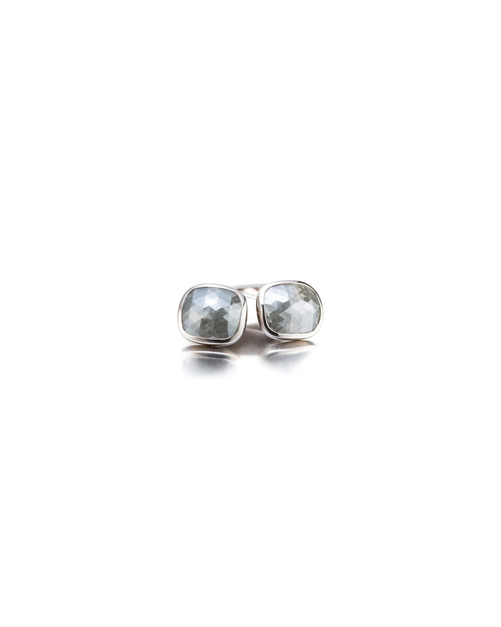cufflinks with diamonds in white gold