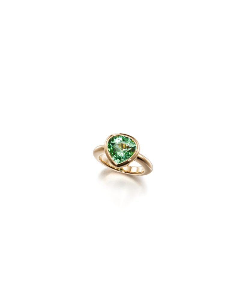 drop-shaped tourmaline ring in gold