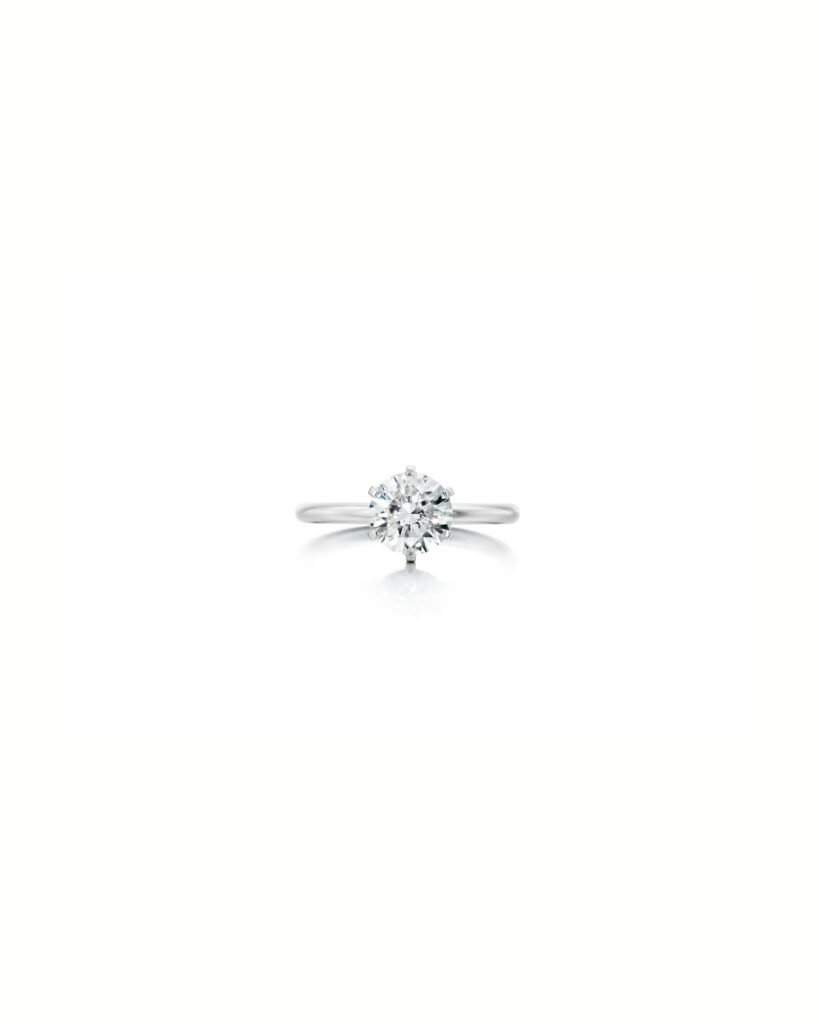 diamond solitaire ring with six prongs in platinum