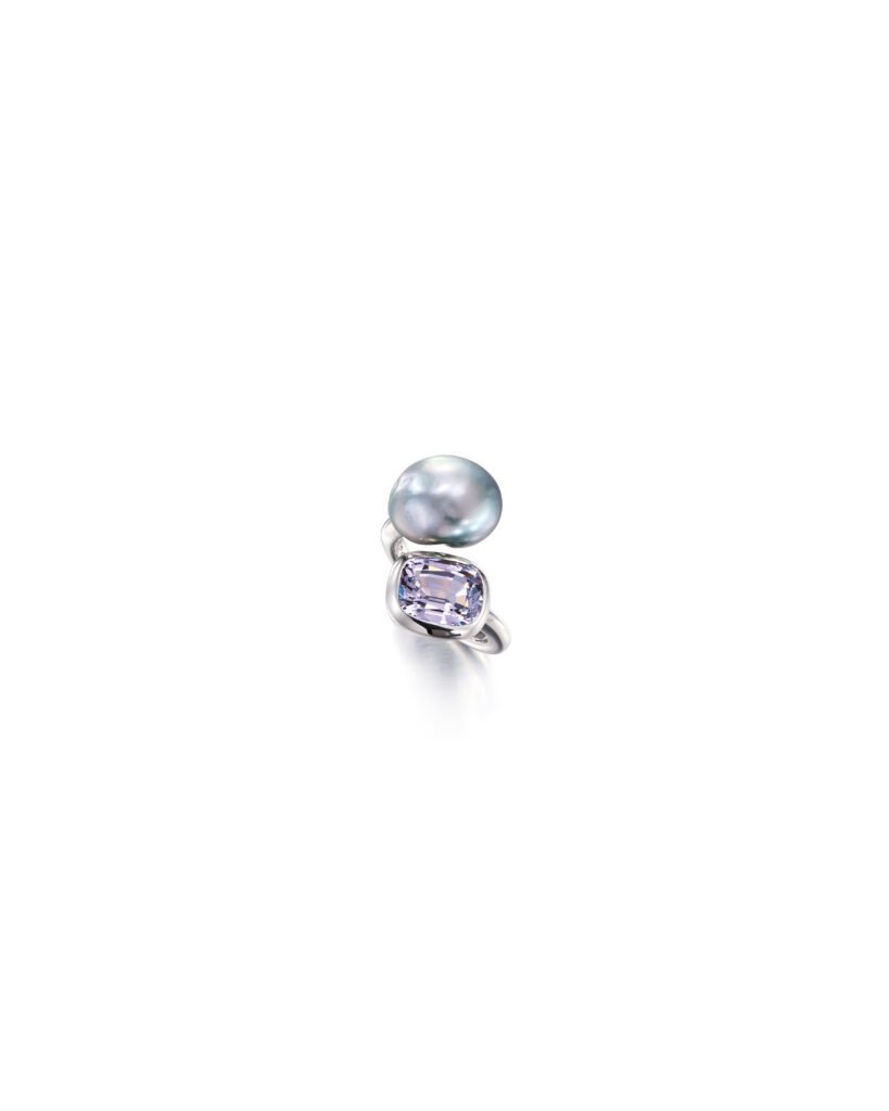 white gold toi et moi ring with grey pearl and lilac spinel