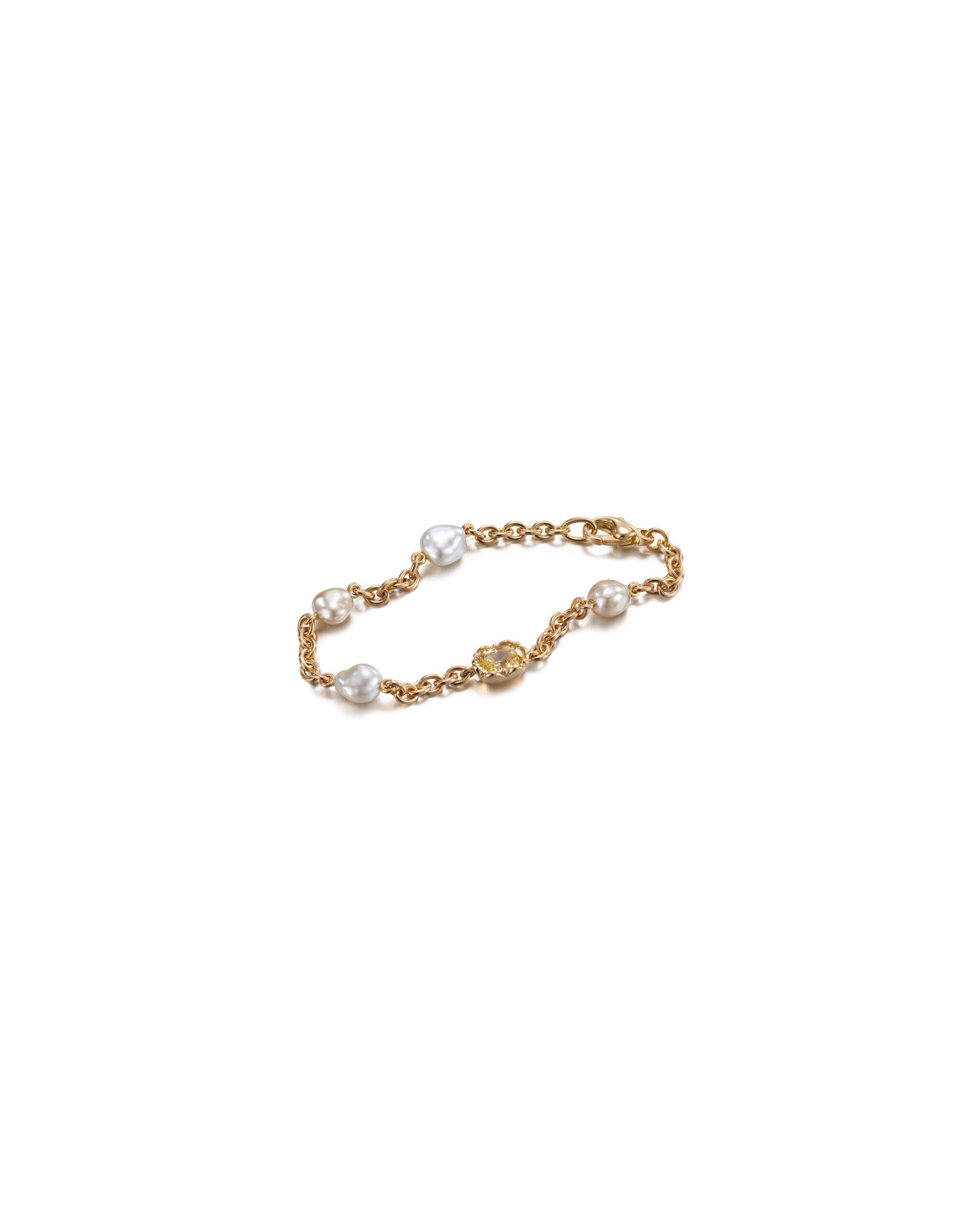 gold chain bracelet with pearls and sapphire